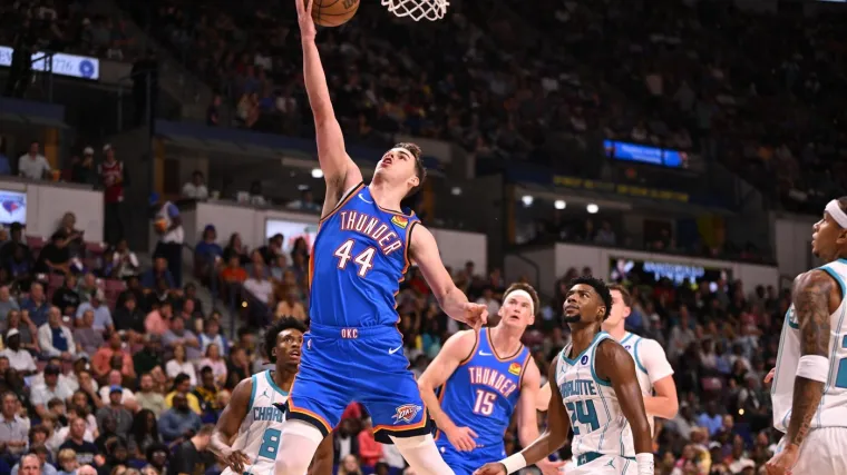 Talentirani srpski ko&scaron;arka&scaron; vratio se na parket nakon te&scaron;ke životne borbe