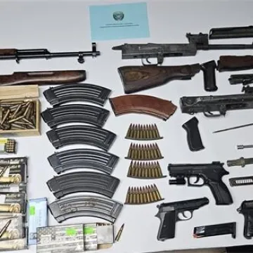 Makaranin jači nego Rambo! Pogledajte arsenal oružja koji mu je zaplijenila policija