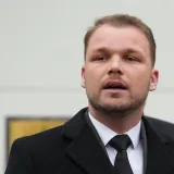 Stanivukovića policajci pretresli na ulasku u Hrvatsku! Provjeravali i njegov Mercedes