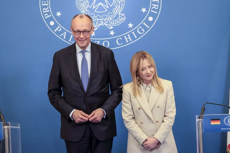 Treba li EU izravno razgovarati s Putinom i ako da, tko bi trebao 'podići slu&scaron;alicu'?