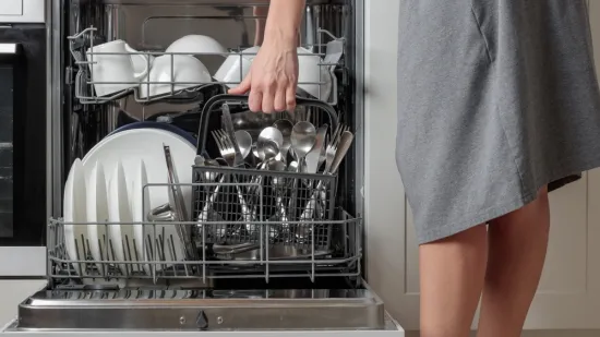 Ovu gre&scaron;ku mnogi rade kad pospremaju kuhinju: Na kraju će vam uni&scaron;titi noževe