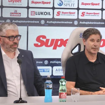 Buran dan na Poljudu: Bilić iza&scaron;ao pred novinare i potvrdio raskid s Vučevićem, evo kako je to izgledalo