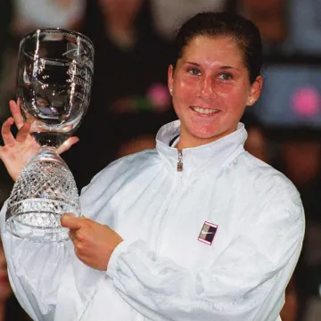 Monika Sele&scaron; nakon dugo vremena pokazala kako izgleda: Bori se s te&scaron;kom bole&scaron;ću