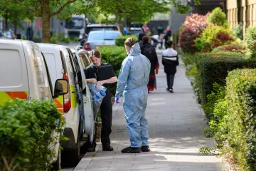 Prestravljena djeca dozivala mame i lupala po prozorima dok im je tinejdžer ubadao prijatelje