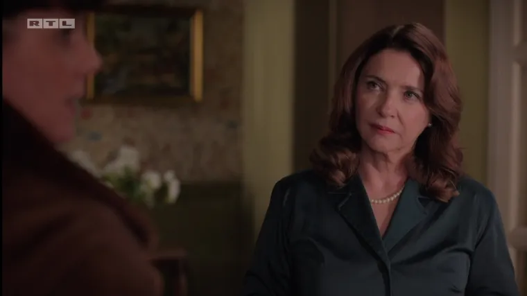 Gatara Sadija ne odustaje! Krade rupčić iz Mirjanine sobe i uvjerava je da može otkriti ubojicu