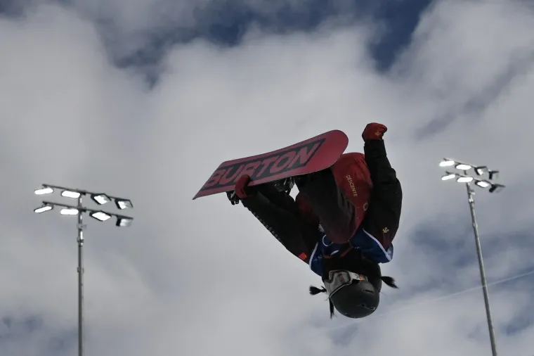 Publika je utihnula i odmah su do&scaron;la nosila: Jezivi pad na Olimpijskim igrama