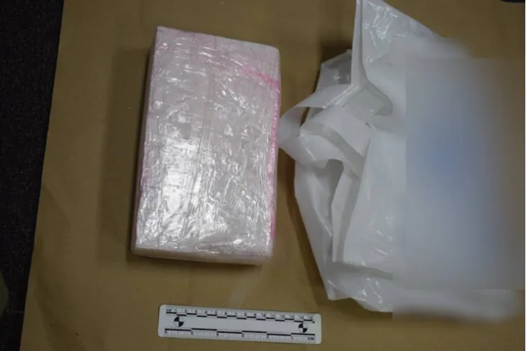 Kilogram kokaina, pi&scaron;tolj i digitalne vage: Pazite &scaron;to je sve ovaj Zagrepčanin imao u stanu