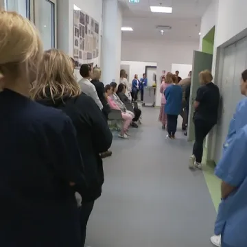 Tjednima leže u bolnici sami, danas su imali poseban dan: 'Lijepo je kad nam dođu mladi'