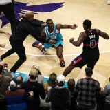 Nakon kaosa na parketu NBA podijelila rigorozne kazne: Suspendirana četiri igrača