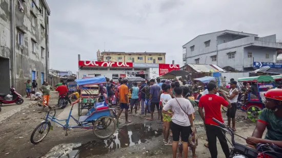 Ciklon ih je udario s 270 kilometara na sat! Broje se mrtvi, 90 posto kuća sravnjeno sa zemljom!