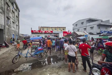 Ciklon ih je udario s 270 kilometara na sat! Broje se mrtvi, 90 posto kuća sravnjeno sa zemljom!