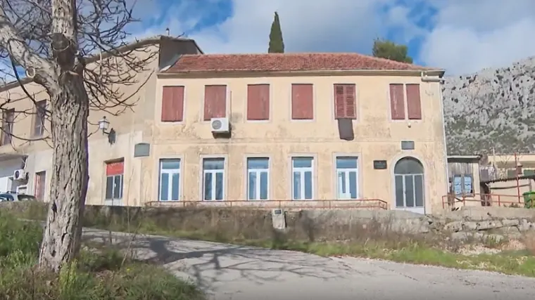 Od prazne učionice do zvjezdarnice: Stara &scaron;kola u Vrgorcu dobiva novu svrhu