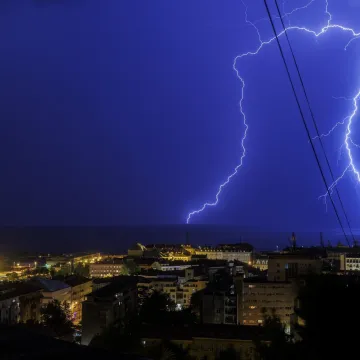 Ki&scaron;a, pljuskovi i grmljavina: Meteorolog najavio snijeg i novo pogor&scaron;anje za vikend