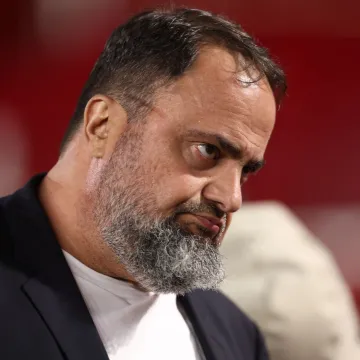 Ekscesni Grk otpustio jo&scaron; jednog trenera: Engleski klub dobiti će svog četvrtog trenera