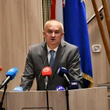 Tri kuće, dva kredita i primanja od skoro 5000 &euro; - ovo je imovinska kartica uhićenog gradonačelnika