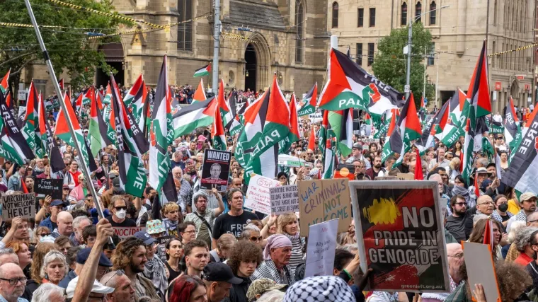 Tisuće prosvjednika protiv izraelskog predsjednika: 'Destruktivan je i odgovoran za genocid u Gazi'