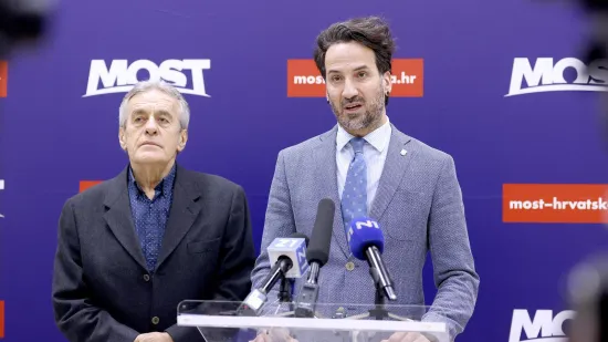 Miletić i Jurčević osudili kažnjavanje branitelja: 'Oni se ne mogu kriminalizirati zbog pozdrava 'ZDS''