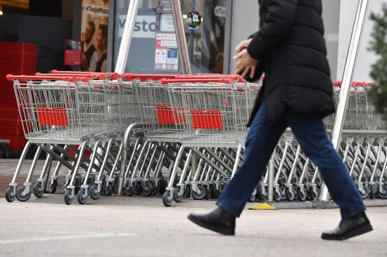 Zaboravili ste kupiti namirnice na vrijeme? Provjerite kako rade trgovine ove nedjelje