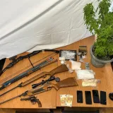 Pali dileri u &Scaron;ibeniku: Pogledajte samo &scaron;to im je sve policija prona&scaron;la u stanu