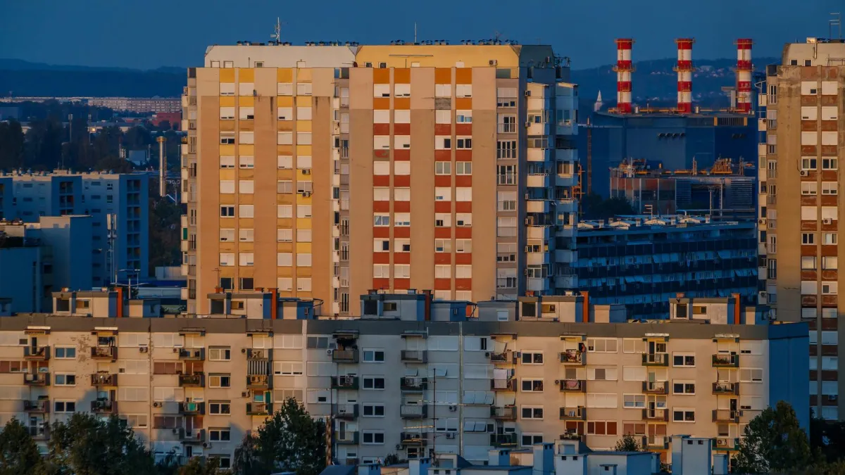 Mladen živi u garsonijeri s roditeljima: 'Doveo sam i ženu, tu smo do smrti'