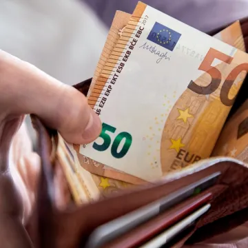 Napokon dobre vijesti! Dijelu Hrvata na račun uskoro sjeda 160 eura: Evo tko ima pravo na to