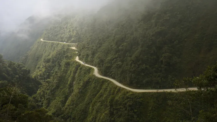 Ovo je jedna od najopasnijih cesta na svijetu: Samo na izgradnji stradale su stotine ljudi