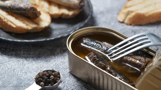 Liječnica tvrdi da trodnevna dijeta sa sardinama 'bri&scaron;e' neželjeni znak starenja: 'Vidjela sam to'