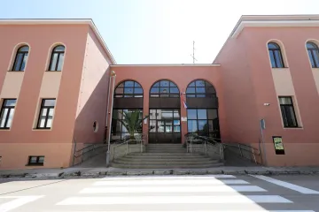 Roditelji bojkotiraju nastavu u pulskoj &scaron;koli zbog problematičnog učenika: Grad traži hitno rje&scaron;enje