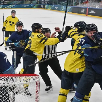 Letjele &scaron;ake, laktovi i palice: Finci i &Scaron;veđani se 'poubijali' kao da nema sutra