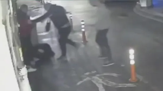 Majka pretučenog tinejdžera u Rijeci: 'Držala sam ga krvavog u naručju, nisu stali ni kad smo do&scaron;li'