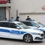 Dvojica mu&scaron;karaca se potukli u stanu, pa jedan od njih napao prolaznicu i umro u bolnici