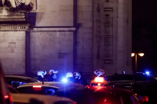 Mu&scaron;karac naoružan nožem poku&scaron;ao napasti policajca: Ranjen je s nekoliko metaka