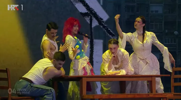 Ovih osmero natjecatelja ne skriva euforiju, a favoritkinja ispala: Pogledajte reakcije