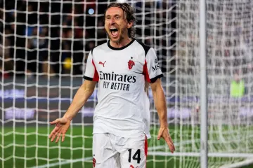 Luka Modrić sru&scaron;io jo&scaron; jedan rekord: Samo dvije legende ispred njega