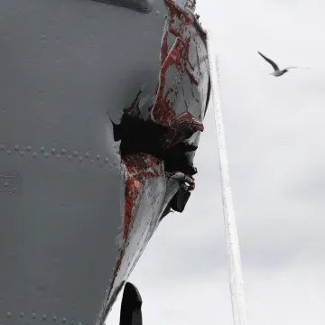 Pogledajte kako Galeb izgleda dan nakon sudara: Velika rupa nastala na pramcu