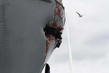 Pogledajte kako Galeb izgleda dan nakon sudara: Velika rupa nastala na pramcu