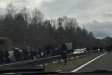 Policija spriječila sukob Torcide i Ultrasa: Pogledajte snimku s autoceste A1