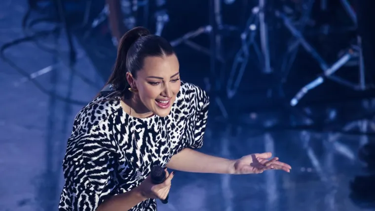 Aleksandra Prijović doživjela nezgodu na koncertu: Spotaknula se i pala pred publikom