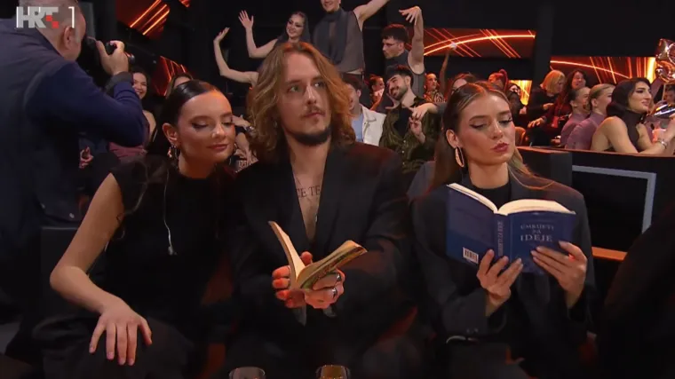 Marko Kutlić u green roomu opet čitao knjigu: Ali ovaj put bila je jedna druga