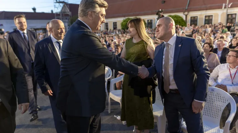 Dabro je uteg koji prijeti potopiti vladajuću koaliciju: Hoće li preživjeti Plenkovićeva Vlada?