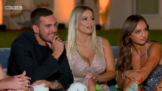 Cocktail party i ceremonija ruža donose suze, &scaron;okove i promjene koje nitko nije očekivao