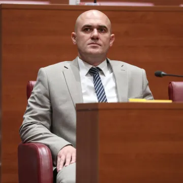 Osude stižu sa svih strana: Može li nova Dabrina afera ugroziti vladajuću većinu?