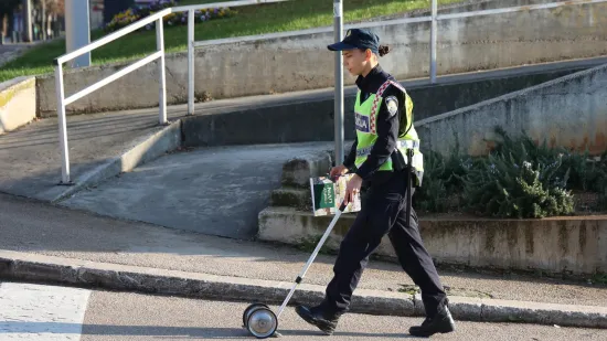 Objavili kako je do&scaron;lo do nesreće u Veloj Luci: Autom udario u stup, vozač umro u bolnici