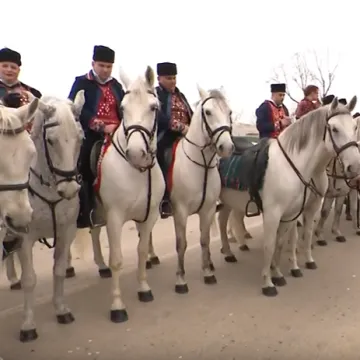 Tradicija duga 250 godina okupila jahače u Babinoj Gredi: Ovdje je veza &Scaron;okaca i konja neraskidiva