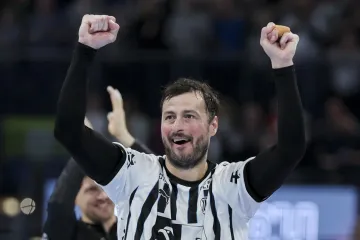 Tako je to kada se sretnu dvije ikone: Pogledajte susret Duvnjaka s bosanskim glumcem