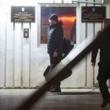 Nikola se pridružio bratu u zatvoru, a uskoro im stiže i otac, Hrvoje Petrač