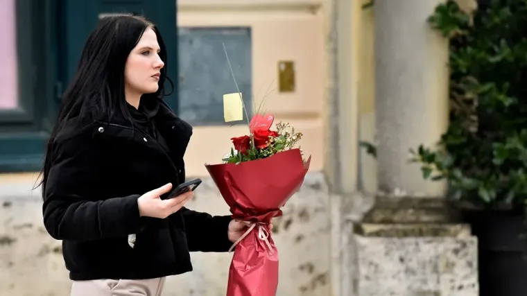 Lijepe Varaždinke zablistale na &scaron;pici: Mlada crnka s buketom ukrala sve poglede