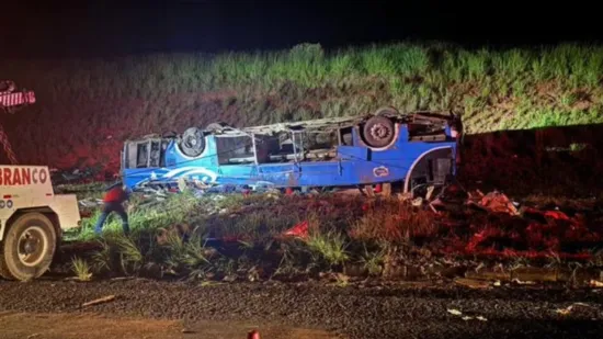 Tragična nesreća u Brazilu: Najmanje &scaron;estero radnika poginulo u prevrtanju autobusa