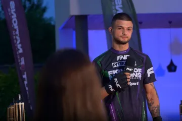 FNC se nakon Njemačke vraća kući: Neporaženi pobjednik realityja napada opasnog debitanta