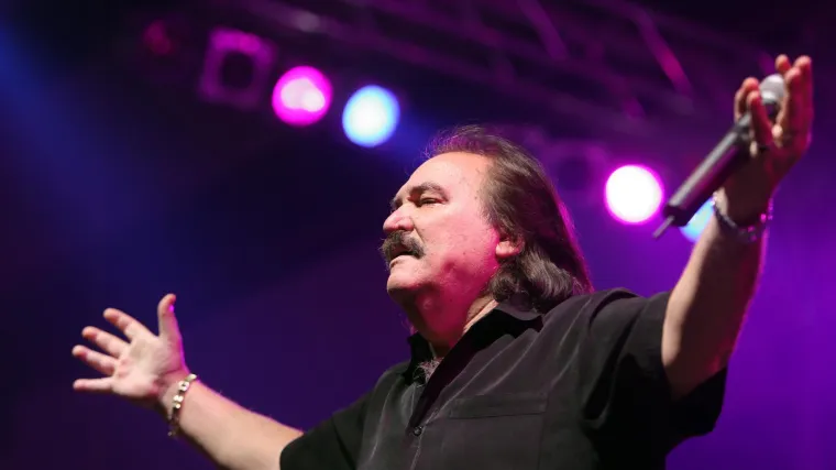 [KVIZ] Samo će najveći obožavatelji znati nastaviti stihove pjesama Mi&scaron;e Kovača